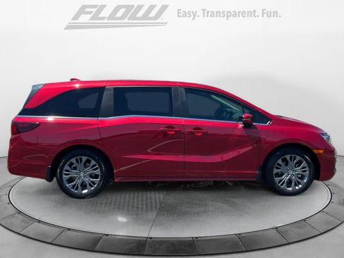 Certified 2025 Honda Odyssey Touring image 8