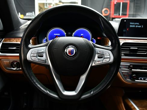 Used 2018 BMW ALPINA B7 xDrive image 26