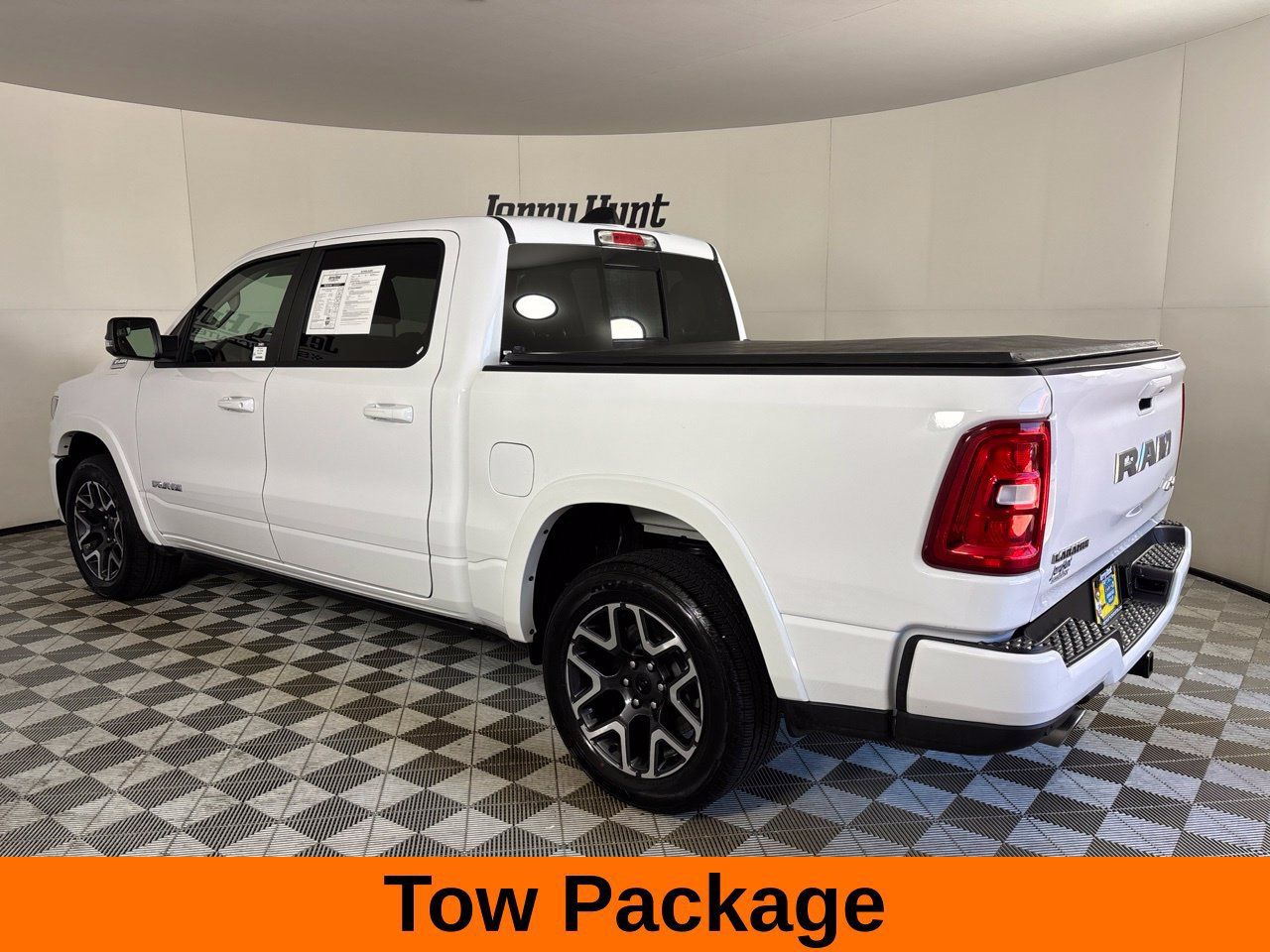 Used 2026 RAM 1500 Laramie AWD/4WD image 9