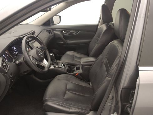 Used 2020 Nissan Rogue SL image 17