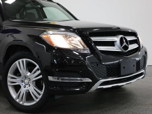 Used 2015 Mercedes-Benz GLK 250 BlueTEC 4MATIC image 3