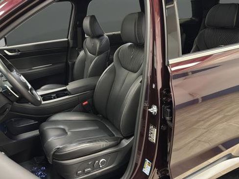 Used 2025 Hyundai Palisade Calligraphy image 9
