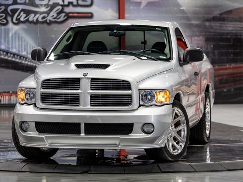 Used 2004 Dodge Ram 1500 Truck 2WD Regular Cab image 2