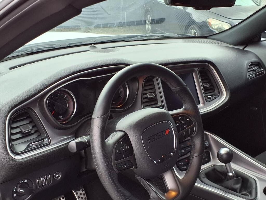 Used 2019 Dodge Challenger R/T Scat Pack RWD image 12