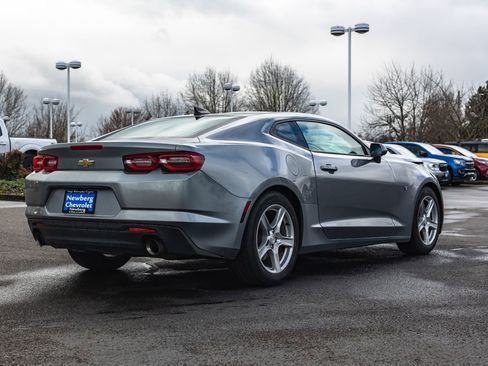 Used 2023 Chevrolet Camaro LT image 9