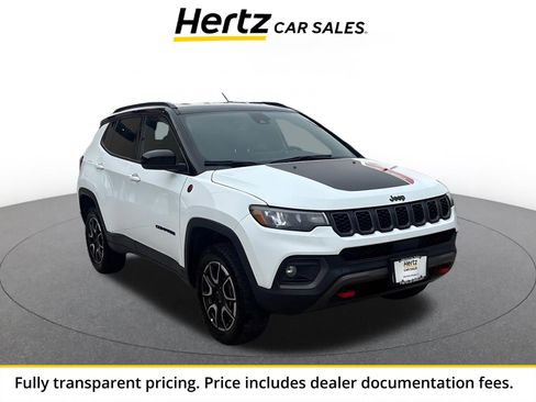 Used 2025 Jeep Compass Trailhawk AWD/4WD image 1