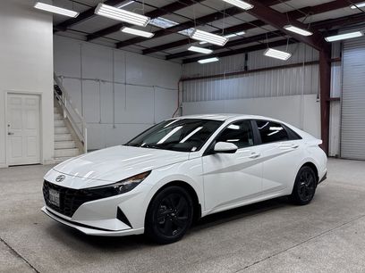 Used 2022 Hyundai Elantra SEL w/ Cargo Package