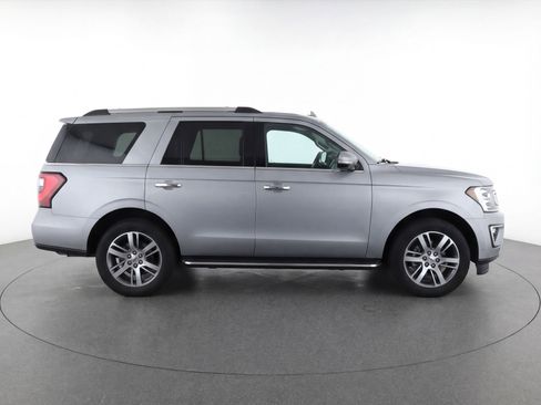 Used 2023 Ford Expedition Limited image 11