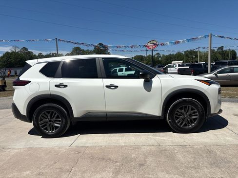 Used 2023 Nissan Rogue S FWD image 4