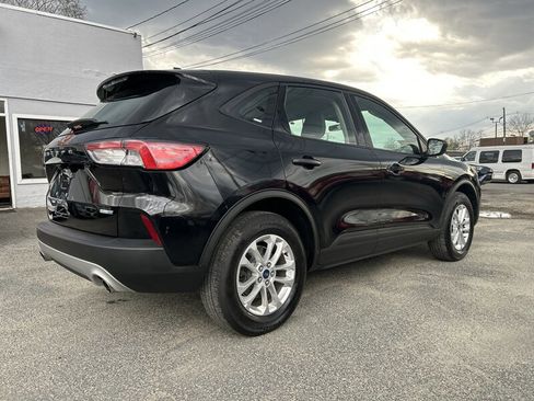 Used 2020 Ford Escape S image 4