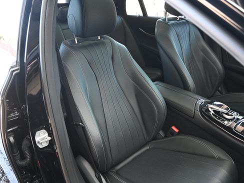 Used 2017 Mercedes-Benz E 400 4MATIC Wagon image 39