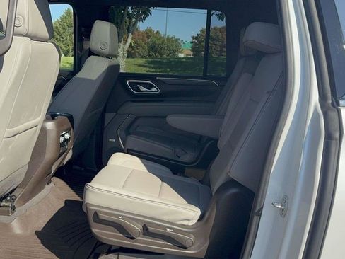 Certified 2023 GMC Yukon XL SLT image 16