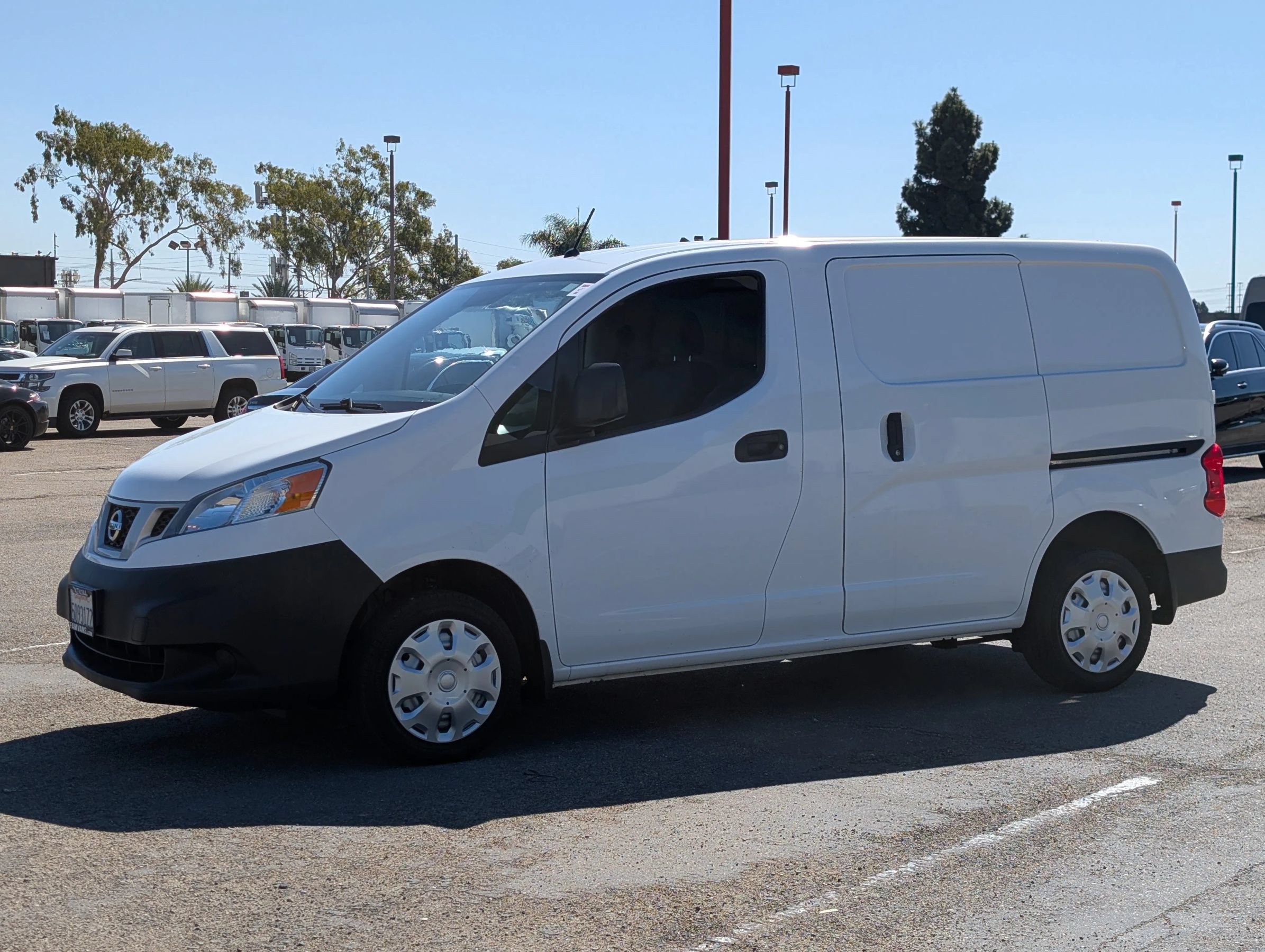 Used 2019 Nissan NV200 S FWD image 3
