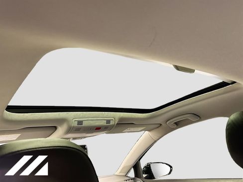 Used 2018 Volkswagen Golf SE FWD image 23