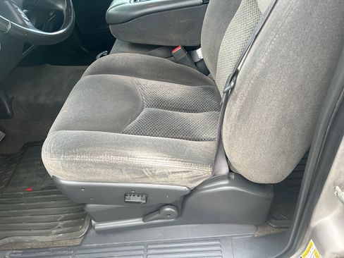 Used 2007 Chevrolet Silverado 3500 LT w/ Heavy-Duty Power Package image 11