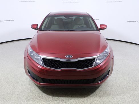 Used 2011 Kia Optima LX image 2