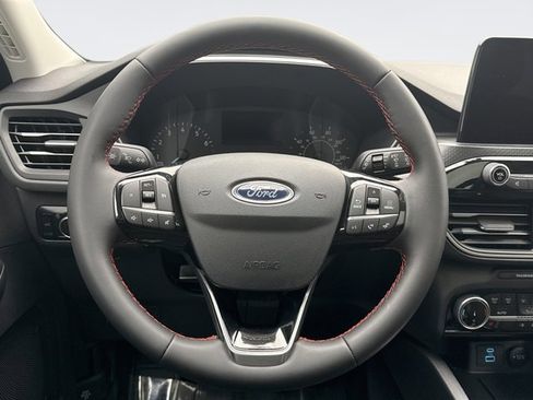 Used 2022 Ford Escape SEL w/ SEL Stealth AWD Package image 12