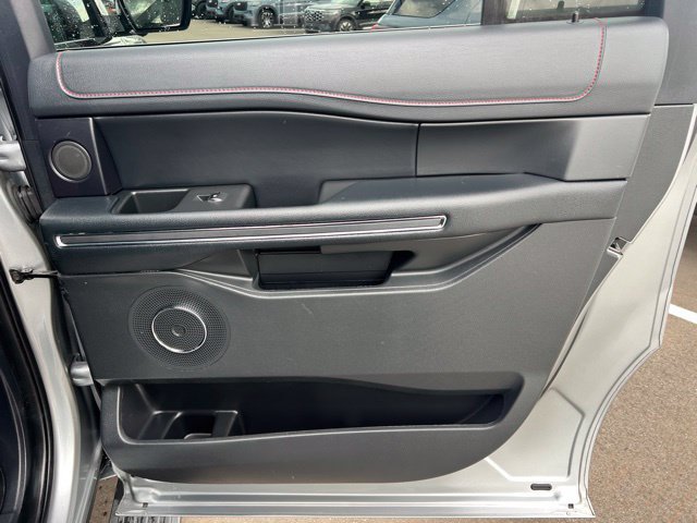 Used 2024 Ford Expedition Max Limited AWD/4WD image 13