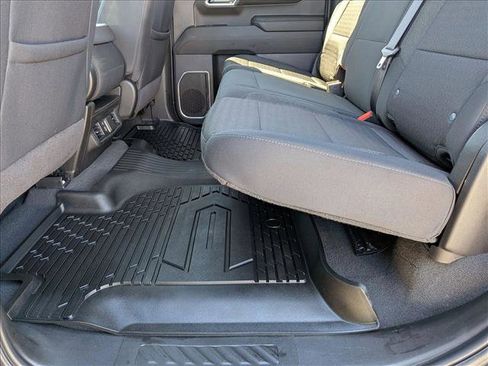 Used 2024 Chevrolet Silverado 1500 LT image 19