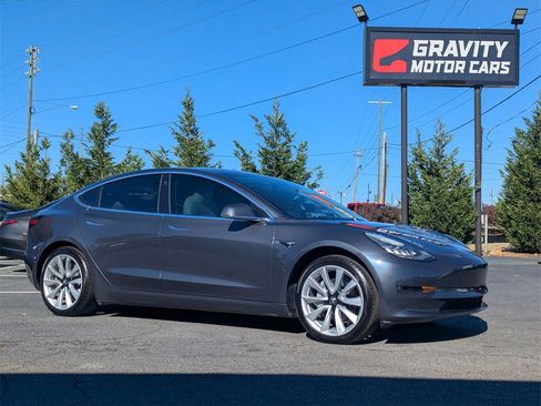 Used 2018 Tesla Model 3 Mid Range image 5