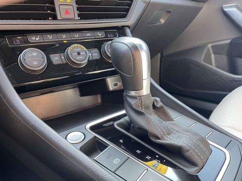 Used 2019 Volkswagen Jetta R-Line w/ R-Line Cold Weather Package FWD image 30