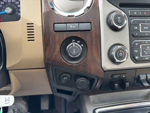 Used 2016 Ford F250 Lariat w/ Lariat Ultimate Package AWD/4WD image 36