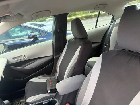 Used 2025 Toyota Corolla LE FWD image 7