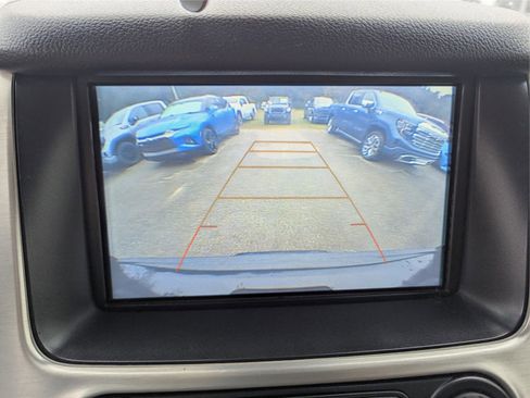 Used 2018 GMC Yukon SLT w/ Premium Edition image 22