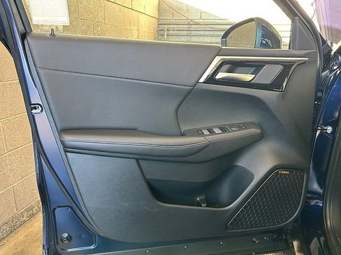 New 2026 Mitsubishi Outlander SE image 17