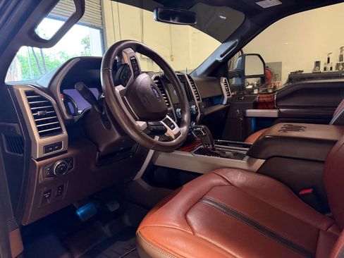 Used 2019 Ford F150 King Ranch image 21