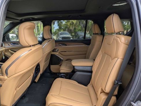 New 2026 Jeep Grand Cherokee L Summit w/ Obsidian Package AWD/4WD image 14