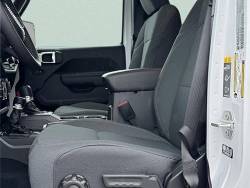 New 2026 Jeep Gladiator Sport image 8