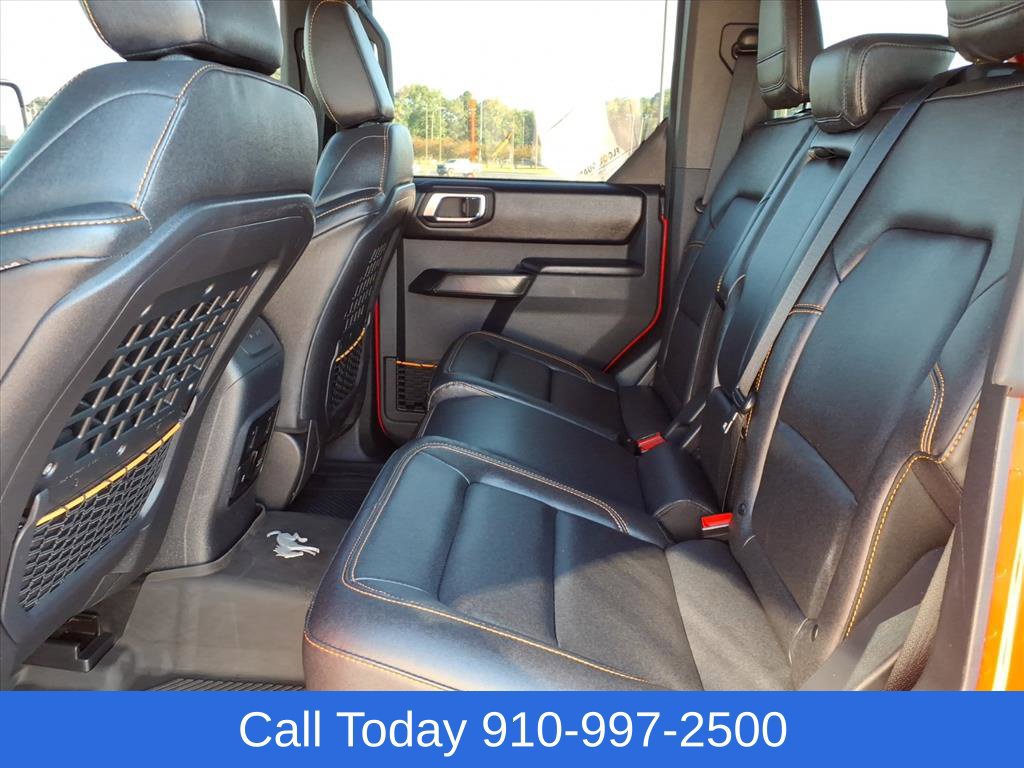 Used 2024 Ford Bronco Badlands w/ Sasquatch Package AWD/4WD image 11