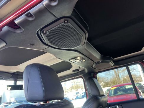 Used 2021 Jeep Wrangler Unlimited Rubicon image 18