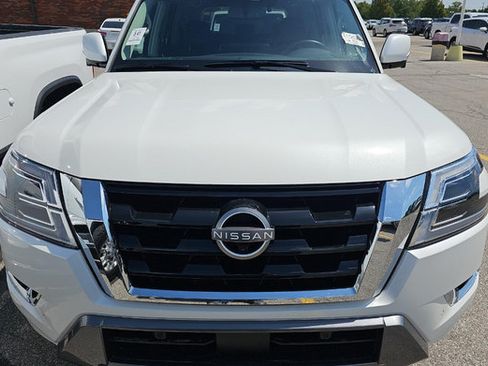 Used 2023 Nissan Armada SL w/ Cargo Package AWD/4WD image 6