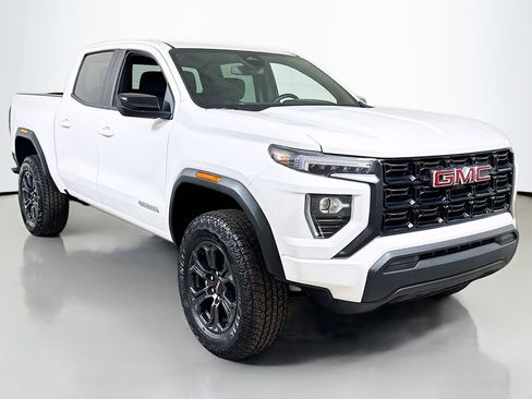 Used 2025 GMC Canyon Elevation RWD image 3