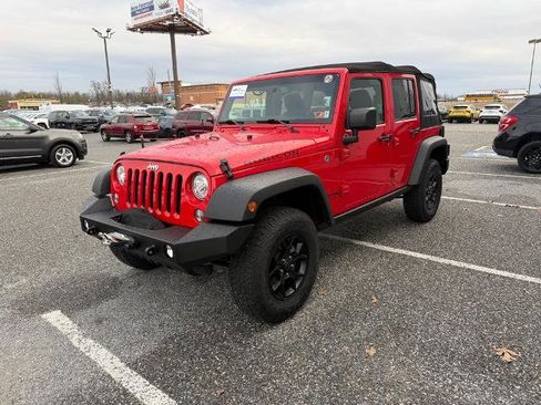 Used 2018 Jeep Wrangler Unlimited Rubicon w/ Connectivity Group image 4