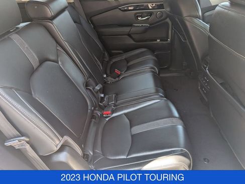 Used 2023 Honda Pilot Touring image 32