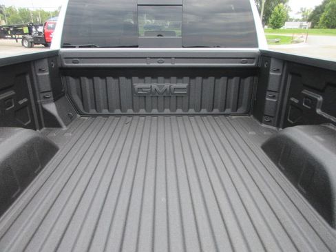 New 2026 GMC Sierra 1500 Denali w/ Denali Reserve Package AWD/4WD image 6