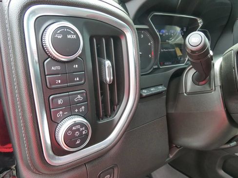 Used 2022 GMC Sierra 3500 Denali w/ Denali Black Diamond Edition AWD/4WD image 28