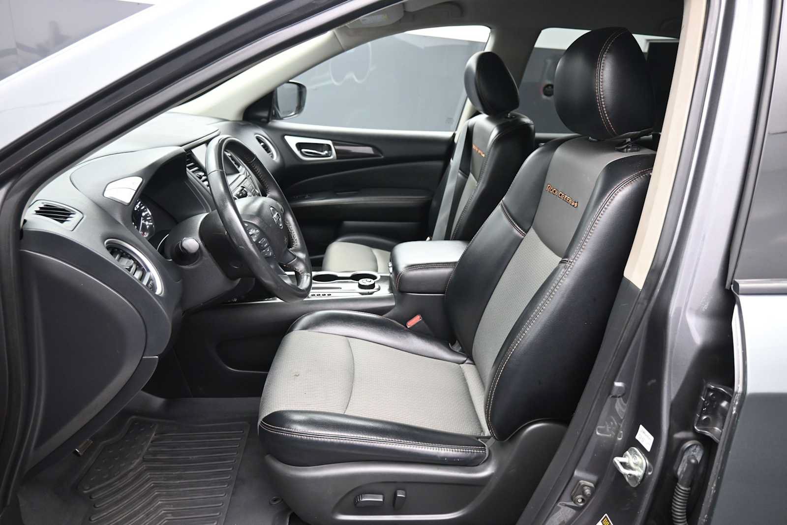 Used 2020 Nissan Pathfinder SV w/ Rock Creek Edition AWD/4WD image 18