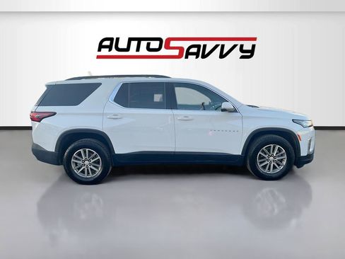 Used 2023 Chevrolet Traverse LT FWD image 8