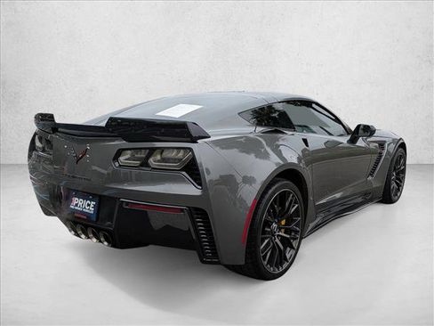 Used 2015 Chevrolet Corvette Z06 w/ 3LZ Preferred Equipment Group image 5