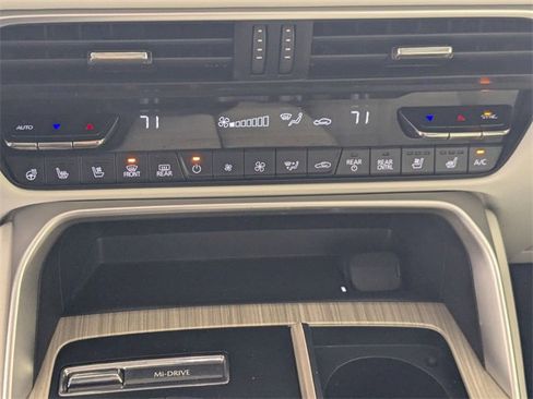 Used 2024 MAZDA CX-90 3.3 Turbo w/ Premium Plus Pkg image 24