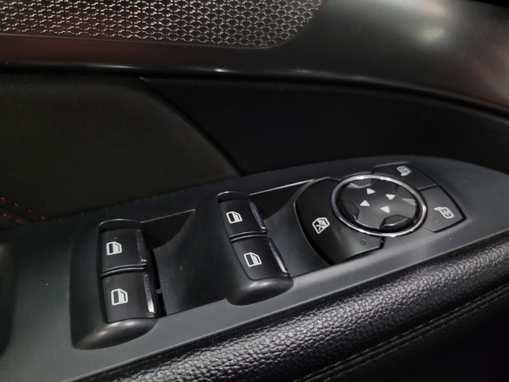 Used 2019 Ford Explorer XLT w/ Equipment Group 202A AWD/4WD image 27