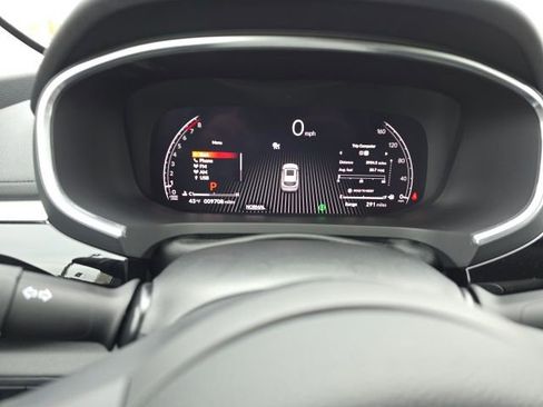 Certified 2025 Acura MDX SH-AWD image 17