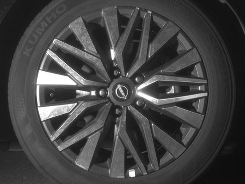 Used 2025 Nissan Altima 2.5 SV image 13