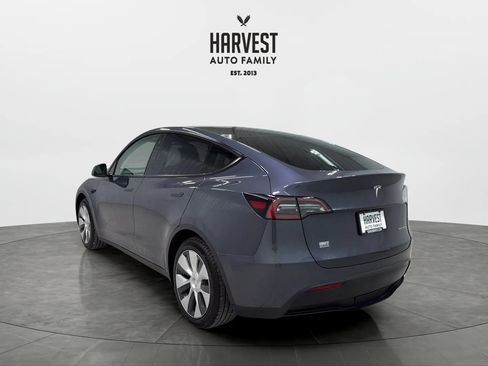 Used 2023 Tesla Model Y Long Range AWD/4WD image 4