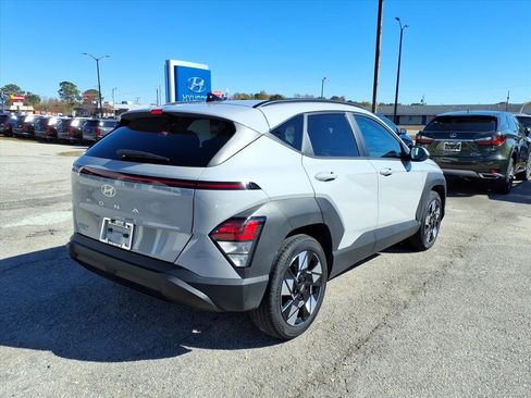 Certified 2025 Hyundai Kona SEL image 3