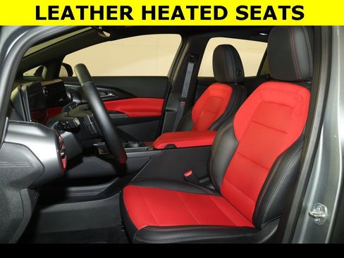 Used 2025 Chevrolet Equinox EV RS image 4